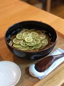 そばの実 千の松