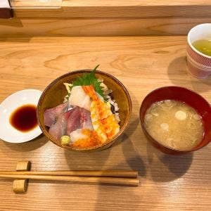港すし 市場店