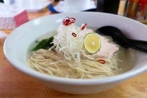 焼鳥 ホワイトはうす