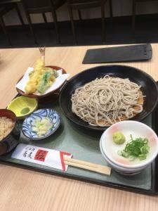 蕎麦と炭火串焼 弦