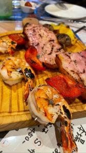 アメリカン バーベキュー ダイニング Ajito