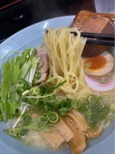 鶏白湯ラーメン らくらく亭