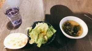 黒毛和牛とホルモン まもる