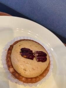 ヤドカリ チーズケーキ / 工場カフェ