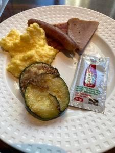 Buffet & Party Court GLASS SEASONS