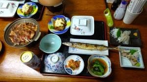 三石旅館