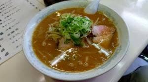 デメキン食堂