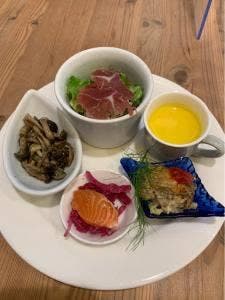 オステリア ニンナナンナ