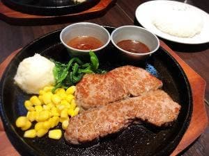 STEAK HOUSE 魔法のらんぷ 菊水店