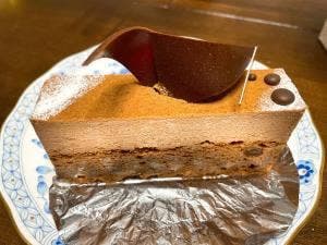 チロル緑ヶ丘店