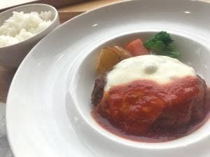 カフェ トリアン