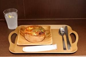 cafe よもだ サンロード店