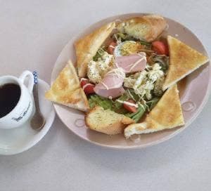カフェ モンヴァン