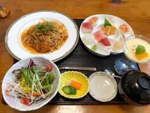 黄金の食卓 やまとこし