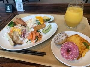 ザロイヤルパークキャンバス大阪北浜 CANVAS LOUNGE