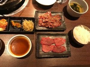 韓国料理炭火焼肉 百済離宮
