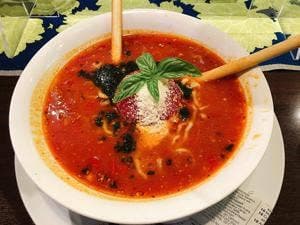 ラーメンビストロアンドバー ナバホホワイト