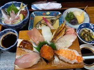 助さん