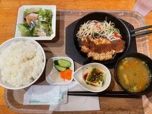 カフェ&和定食ウエスト 麦野店