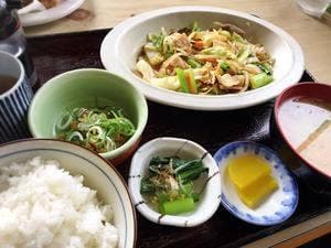 満月食堂