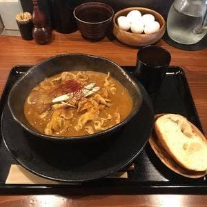 豚肉汁うどん べ