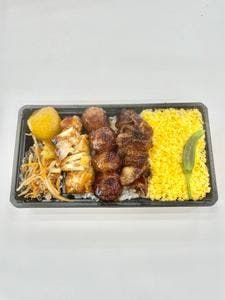 鶏撰 NEWoMan店