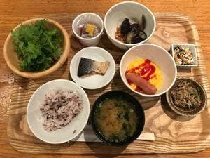 ビュッフェレストラン エズ