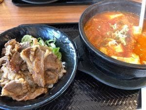 カルビ丼とスン豆腐の専門店 韓丼 美濃加茂店