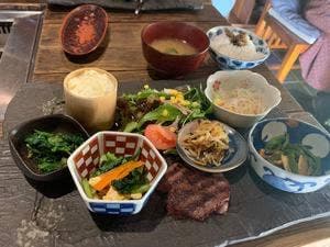 囲炉裏ダイニングたなか