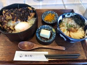 豚と粉 知立店