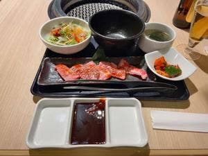牛兵衛 草庵 東急吉祥寺店