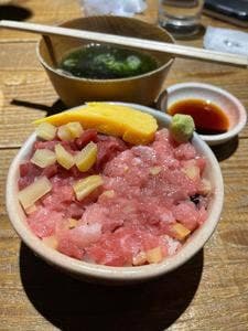 寿司・中国料理 福禄寿