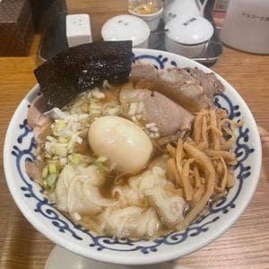 博多醤油ラーメン 月や 博多デイトス店