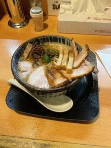 にぼし中華 廣はし