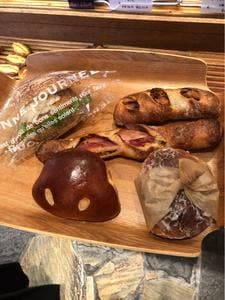 ROJIURA BAKERY CAFE