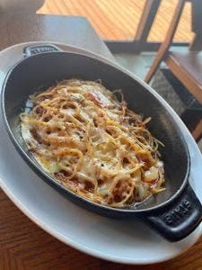 The lounge on the water