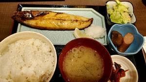 ひだりうまでん助 北口店