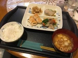 絵本カフェなないろ