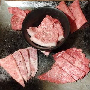 近江牛ホルモン焼肉 カメチク 石山店