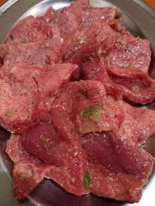 焼肉屋 金肉苑