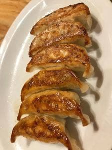 餃子酒場 太陽ホエール