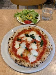 Pizzeria Nora