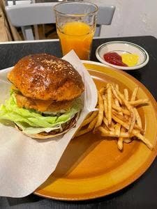 THE BURGER SHOP 馬喰町