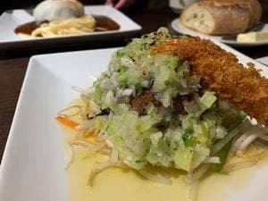 ハンバーグレストラン&ワインバル hache