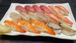 鮨山下