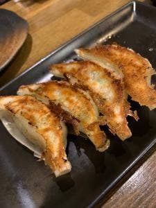 大衆酒場 手作りギョウザ やっさん