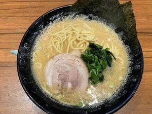 横浜家系ラーメン 春吉家