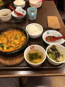 コリアンダイニング李朝園 上本町店