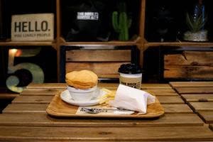 ザ・デッキ コーヒー&パイ