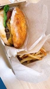 Wolfgang Puck Express 大手町ビル店